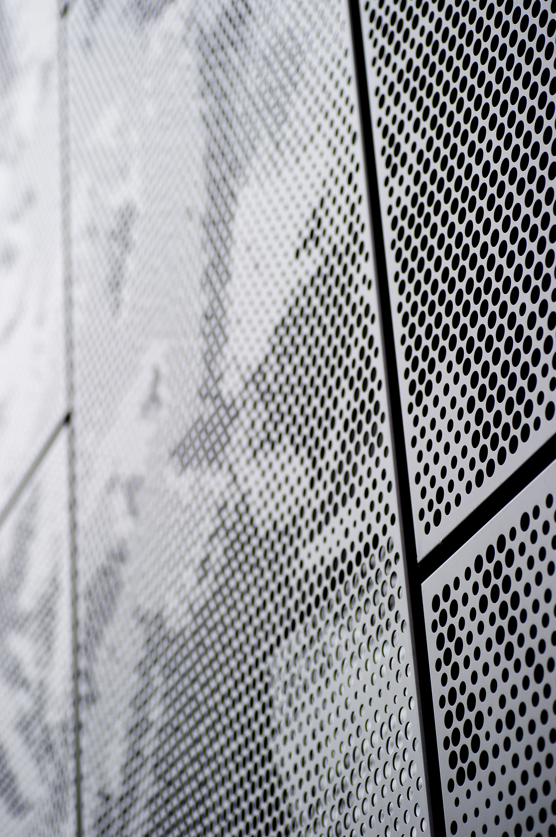 Habillage de façade en aluminium chez Delhez